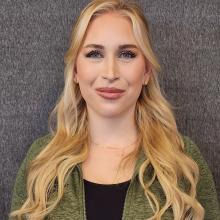 Erin Fausset headshot